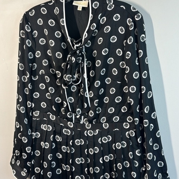 Modcloth Black and White Long Sleeve Dress - Picture 5 of 16